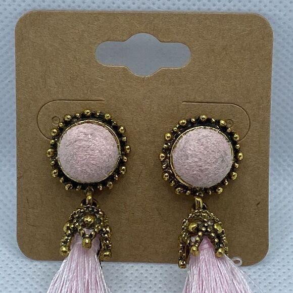 💛 Pink Tassel Earrings - Picture 3 of 3